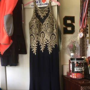 Used once prom dress!!!