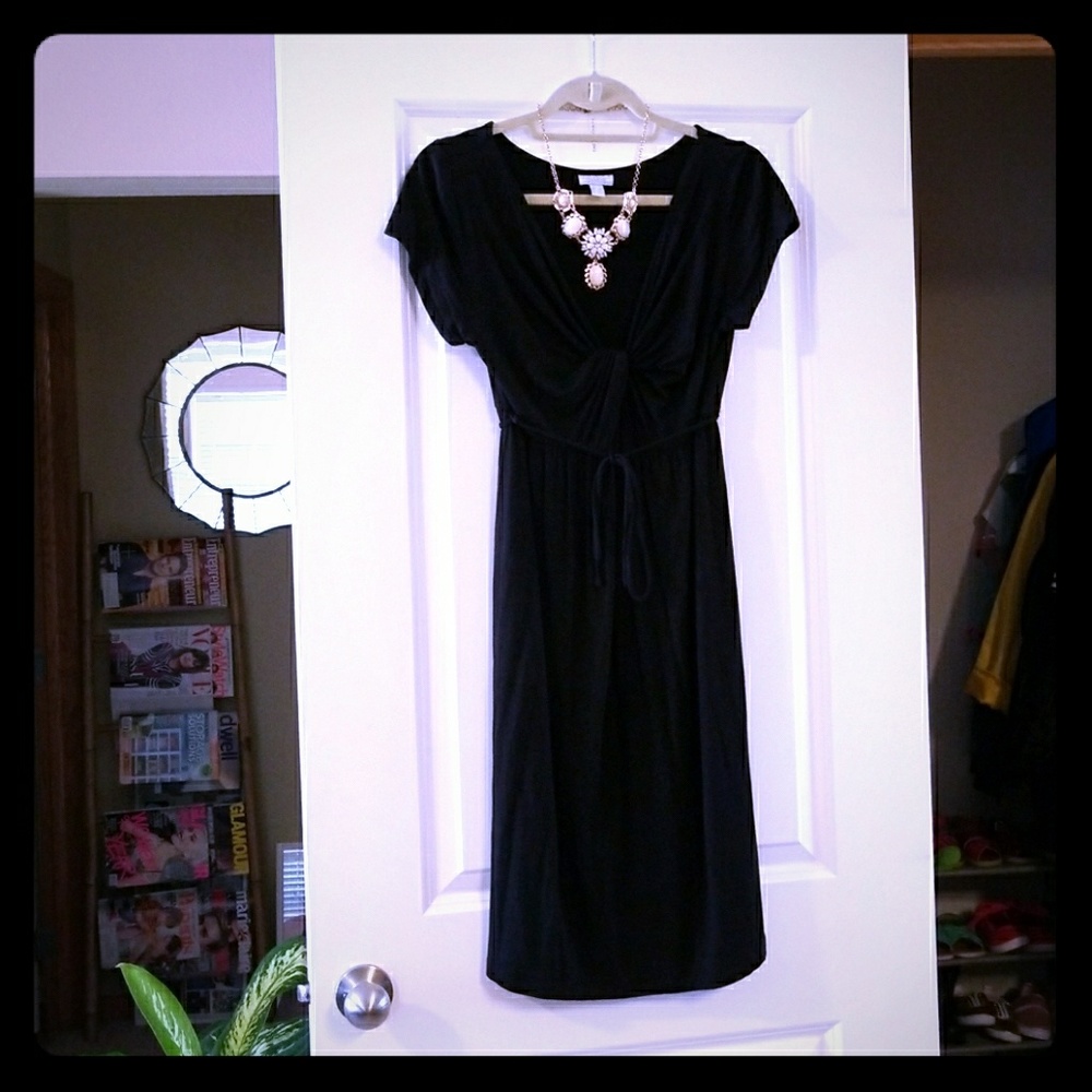 A Pea in the Pod Black A-line with Knot Maternity