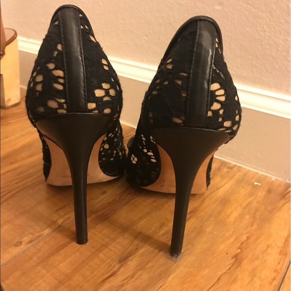 Bcbg pointy heels - Picture 2 of 2