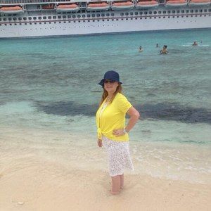 Meet your Posher, Sharon