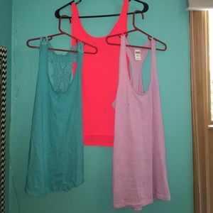 Tank top bundle!