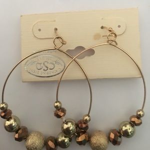 Bundle of earrings