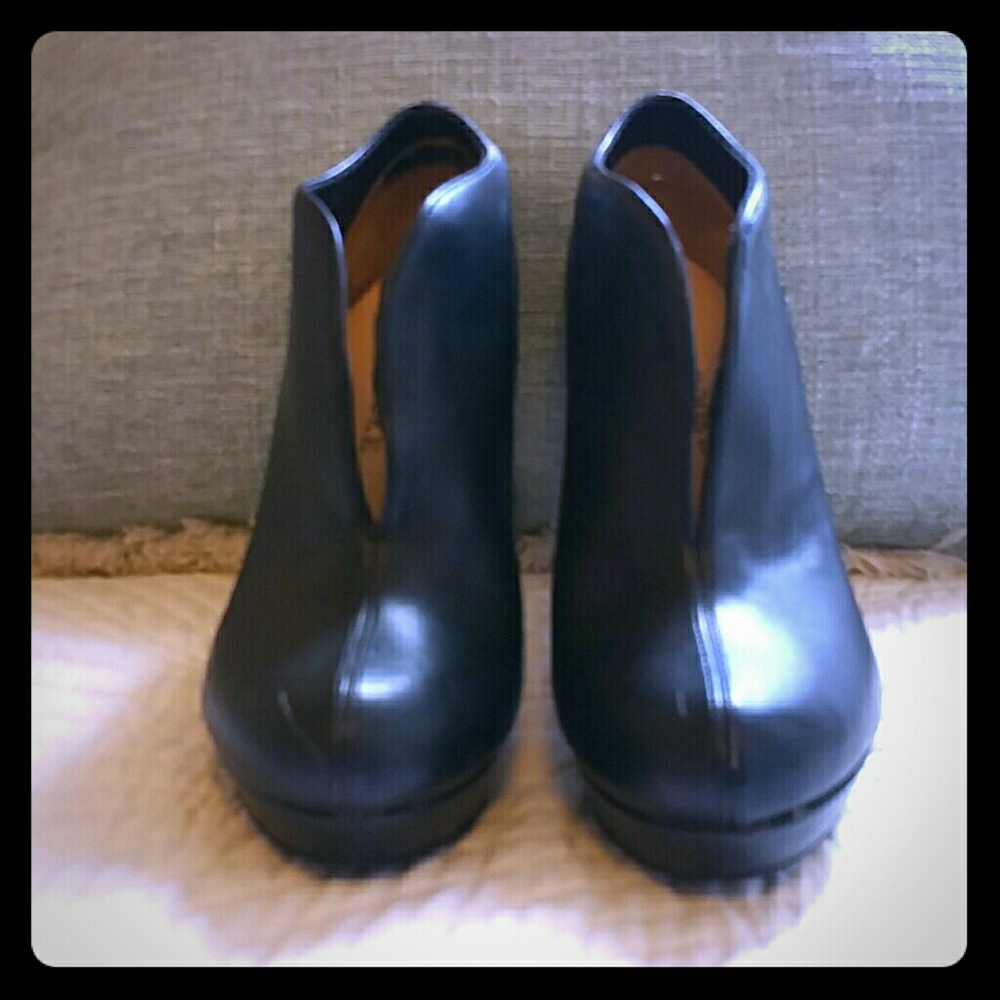 Black ankle boots