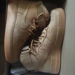 ONHOLD Nike women's Air Force 1 hi premium