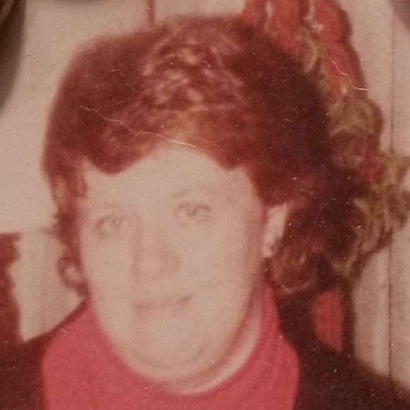 Meet your Posher, Deb - Picture 1 of 1