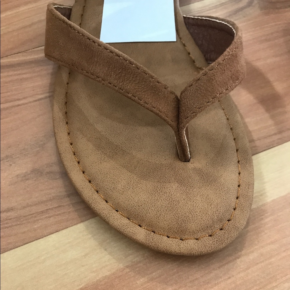 LAST - Tan "wrap it around" sandals - Picture 2 of 4