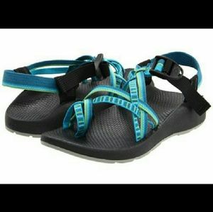 Chacos Size 8