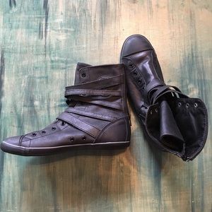 CONVERSE Strapped Leather HighTop