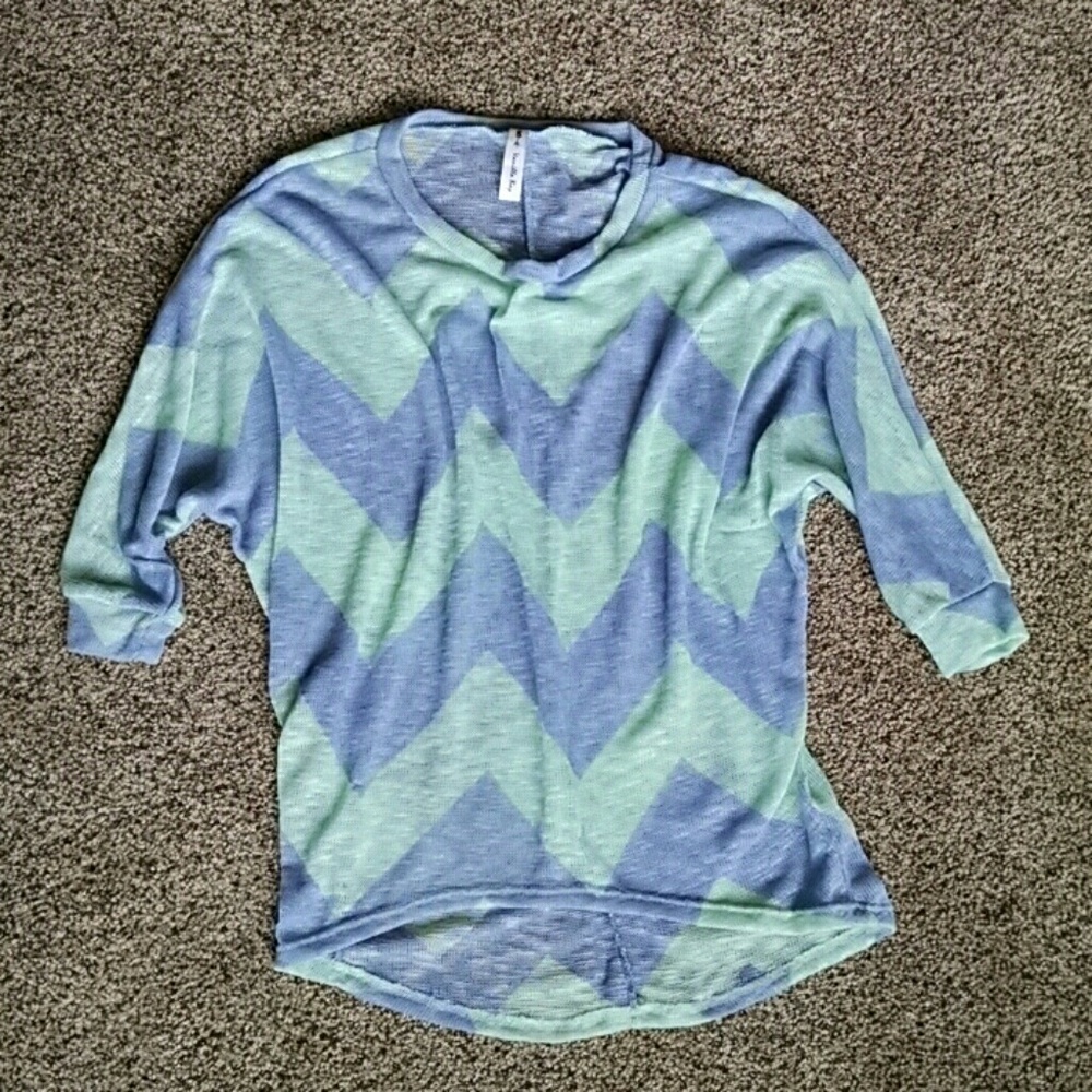 Chevron Top