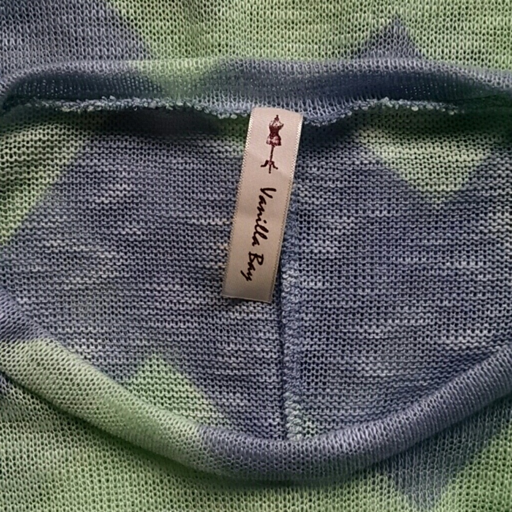 Chevron Top - Picture 3 of 3