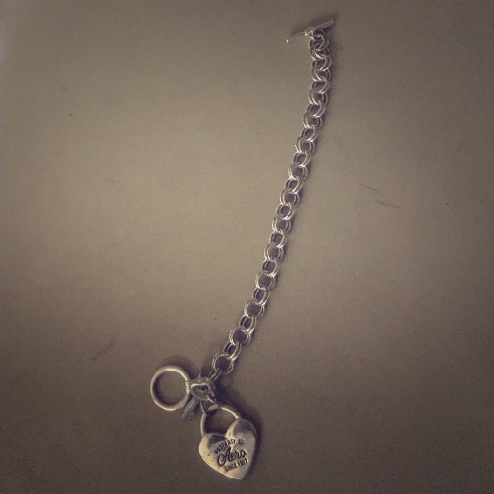 Toggle clap bracelet