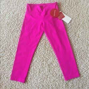NWT Lululemon Wunder Under Crop (Hot Pink) Sz 4
