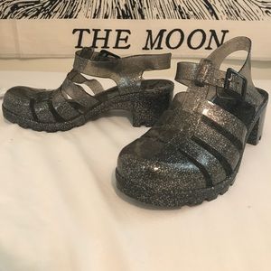 Chunky retro jelly heels