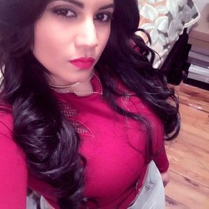 Meet your Posher, Ana laura