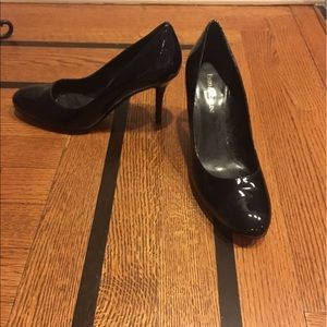 Enzo Angiolini Navy Blue Heels