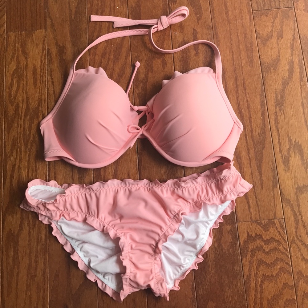 *SOLD** Victoria's secret bikini NWOT