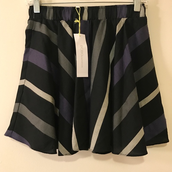 BCBG skirt- Small - Picture 2 of 8