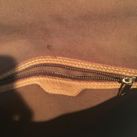 Louis Vuitton Handbag - Picture 4 of 8