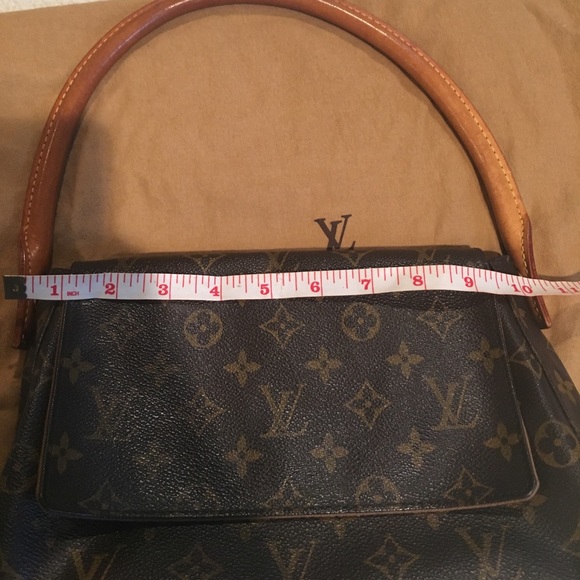 Louis Vuitton Handbag - Picture 8 of 8