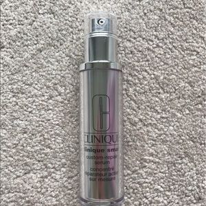 1.7 OZ SMART SERUM NEVER USED