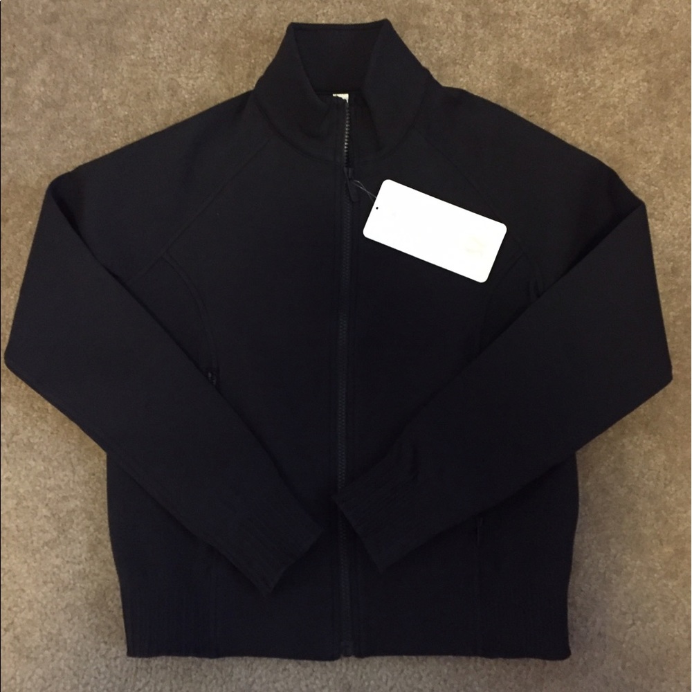 NWT lululemon athletica black NTS Jacket size 6
