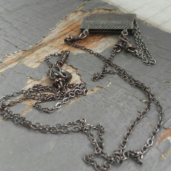 Dainty little envelope that opens & stamped tag charm necklace - Picture 3 of 5