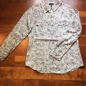 Light Gray Star Print Button up