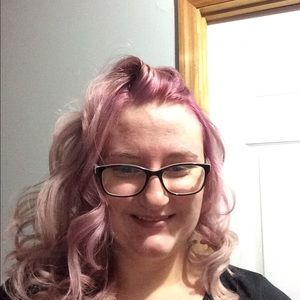 Meet your Posher, Kendra