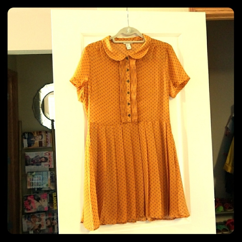 Forever 21 NWOT Dress with wonderful colors