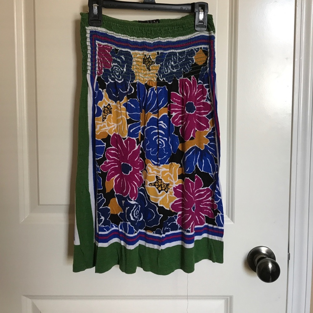 Floral strapless dress