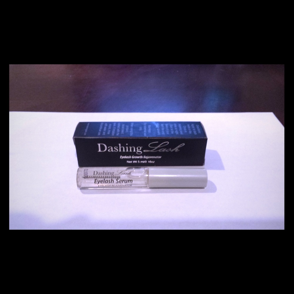 🦚New 🦚 Eyelash Rejuvenating Growth Serum