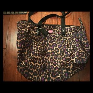 AUTHENTIC COACH TOTE & matching makeup bag