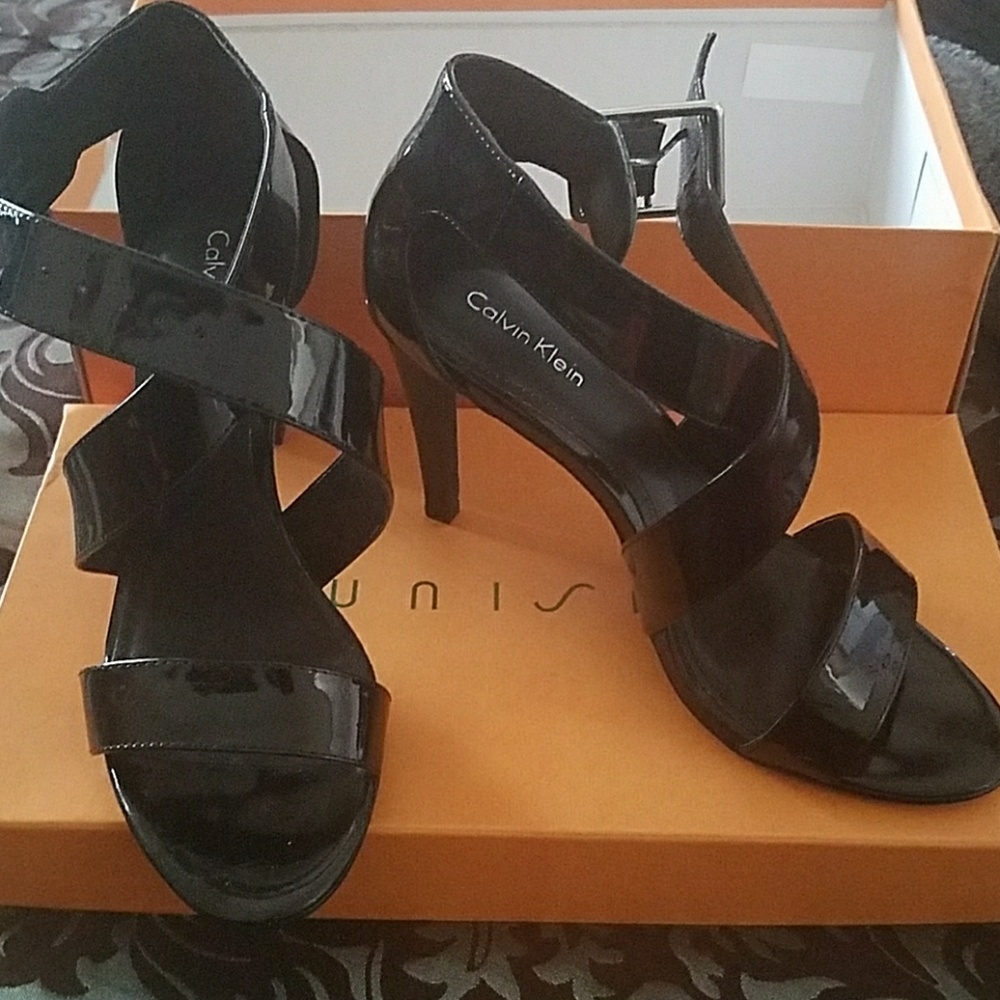 Calvin klein 6 1/2