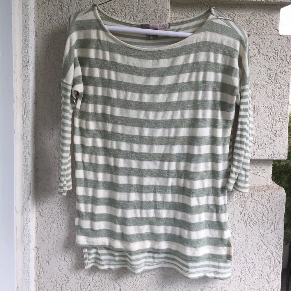Forever 21 sage green and white top size XS