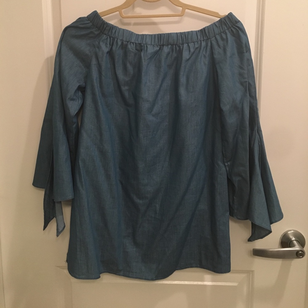 Off the shoulder bell sleeve top