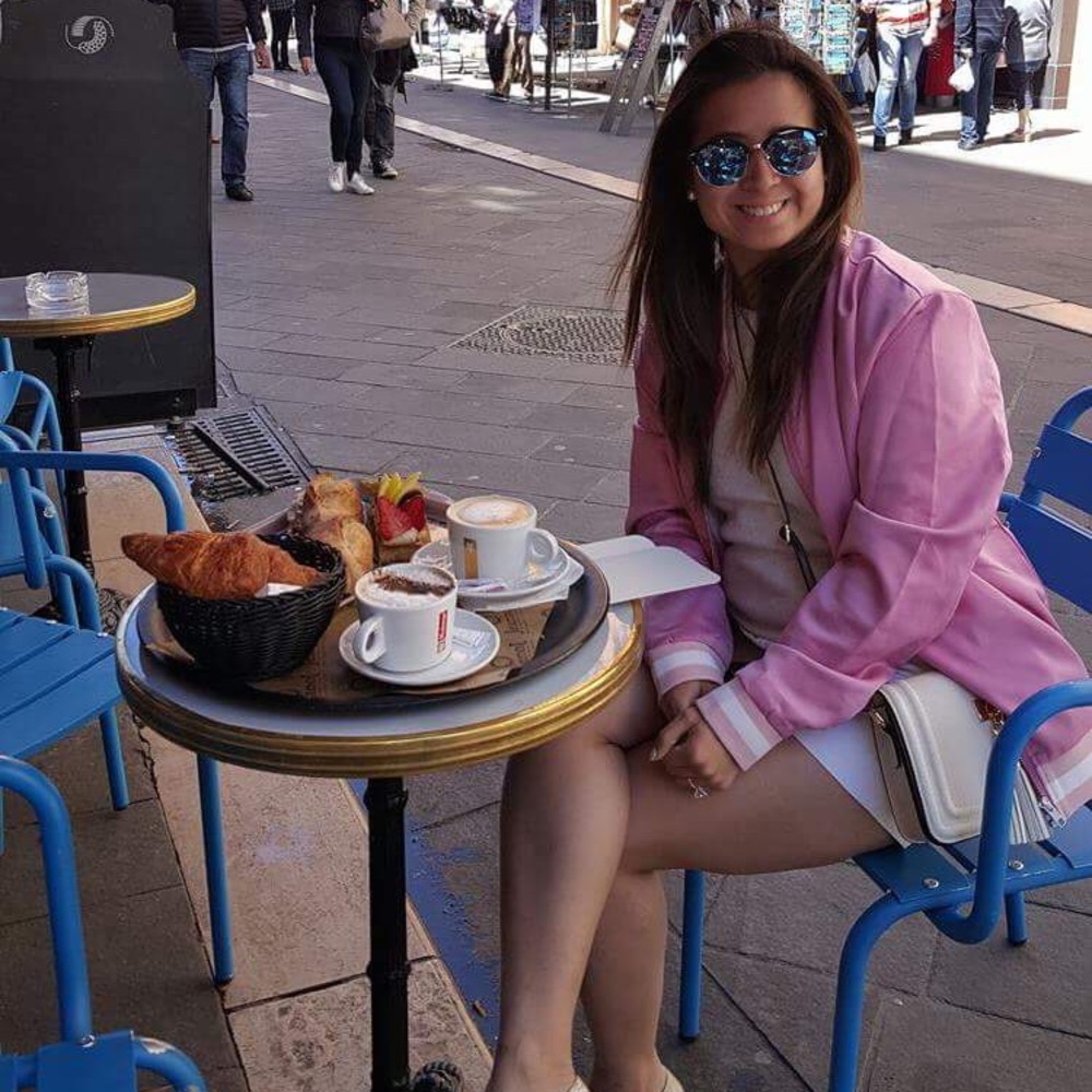 Meet your Posher, Felicia