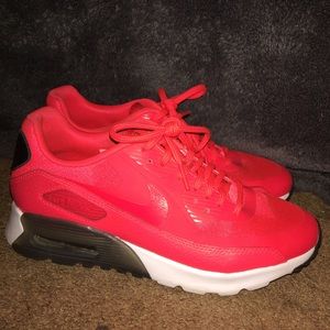 Red Nike Air Max Thea