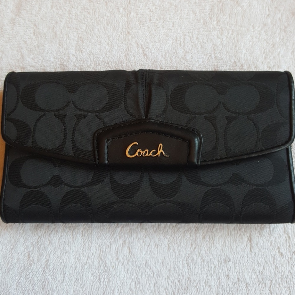 Coach wallet