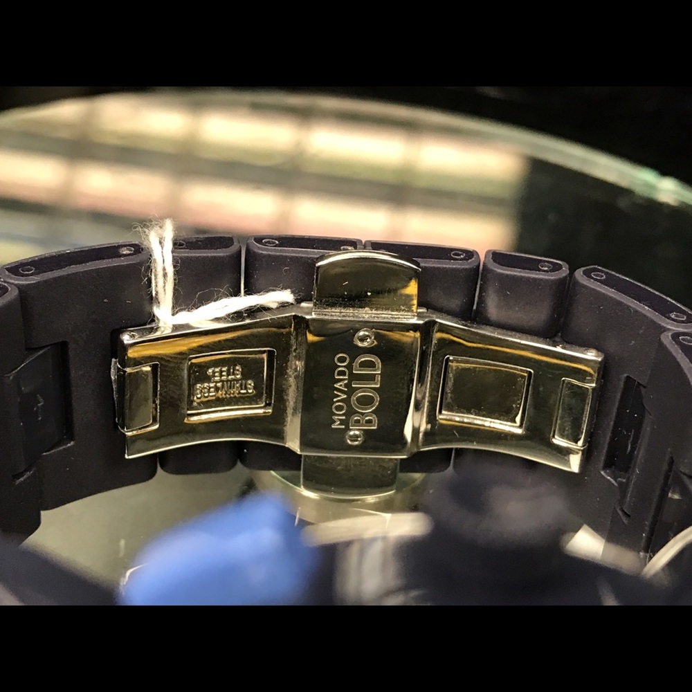 Movado 3600270 bold men's chronograph watch. - Picture 5 of 6