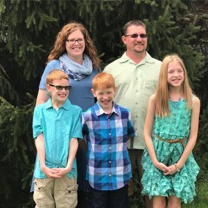 Meet your Posher, Monica