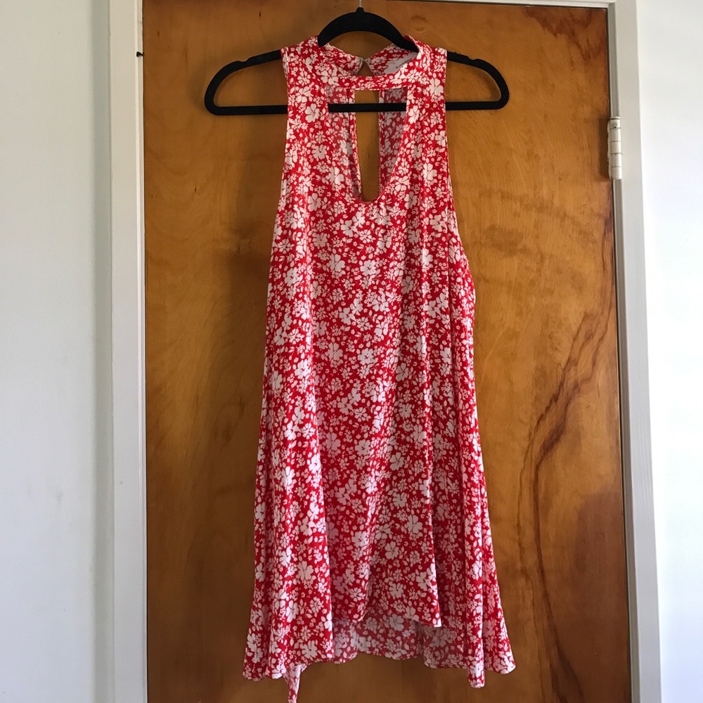 Red and white flower keyhole mini dress