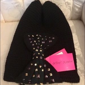 Betsy Johnson Infinity bow scarf