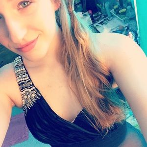 Meet your Posher, Kali