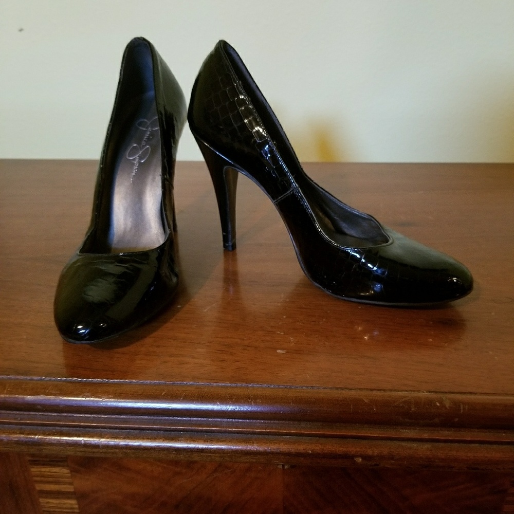 Jessica Simpson black heels
