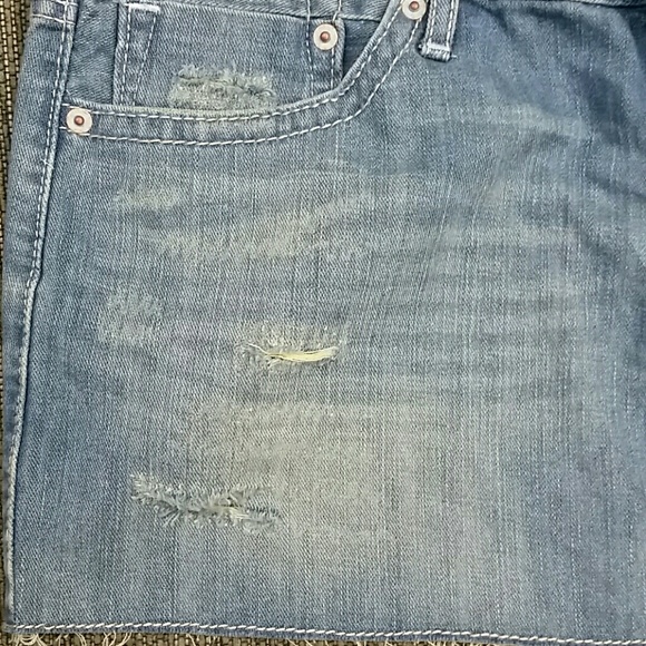 Denim levis skirt - Picture 2 of 4