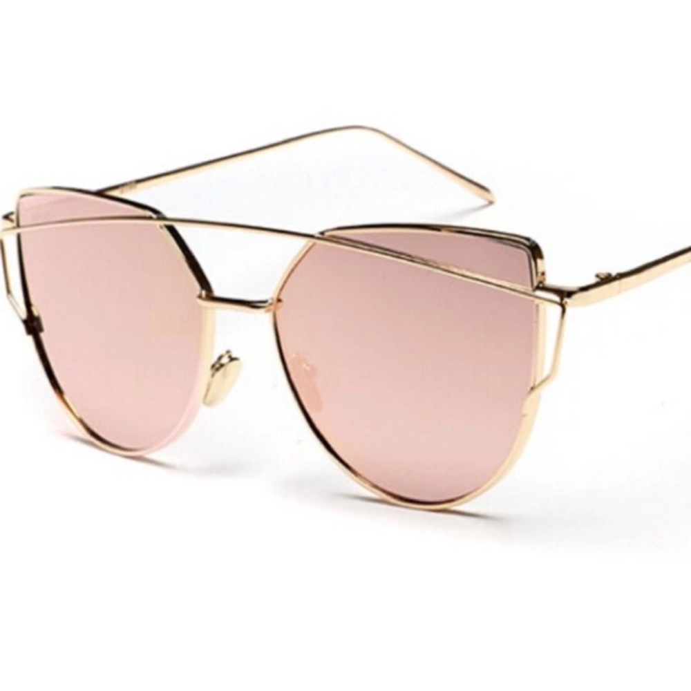 💕CAT EYE ROSE GOLD SUNGLASSES💕 - Picture 3 of 6