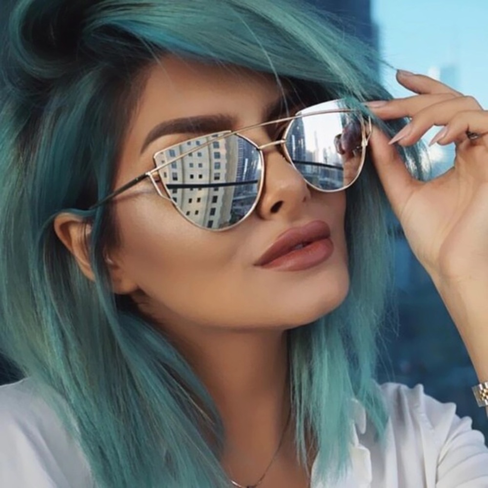 💕CAT EYE ROSE GOLD SUNGLASSES💕 - Picture 2 of 6