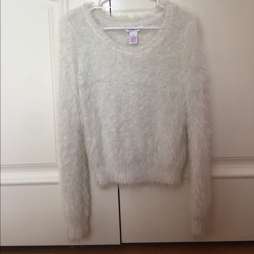 White/ Creame Fuzzy Sweater