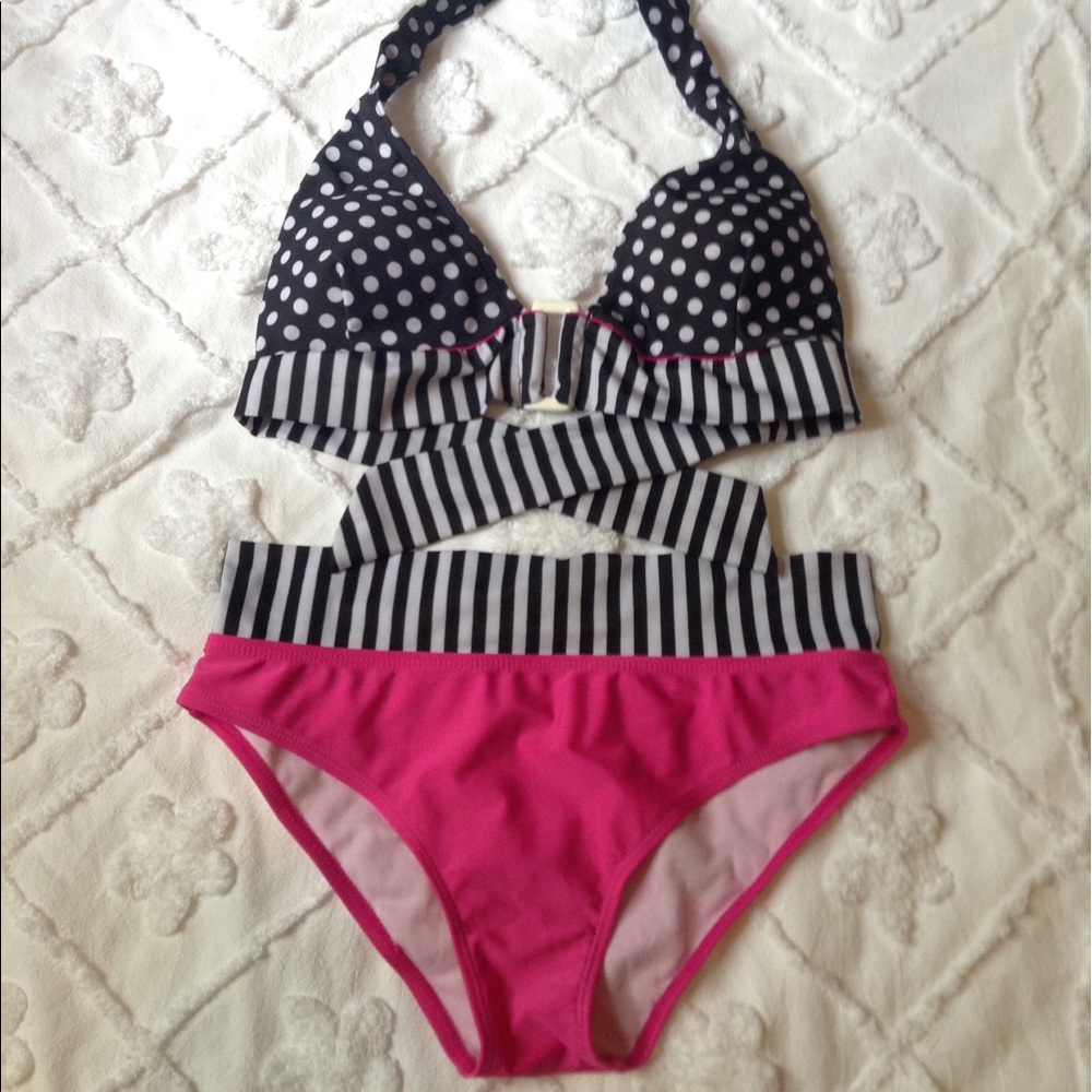 Polka-dot high waisted bikini