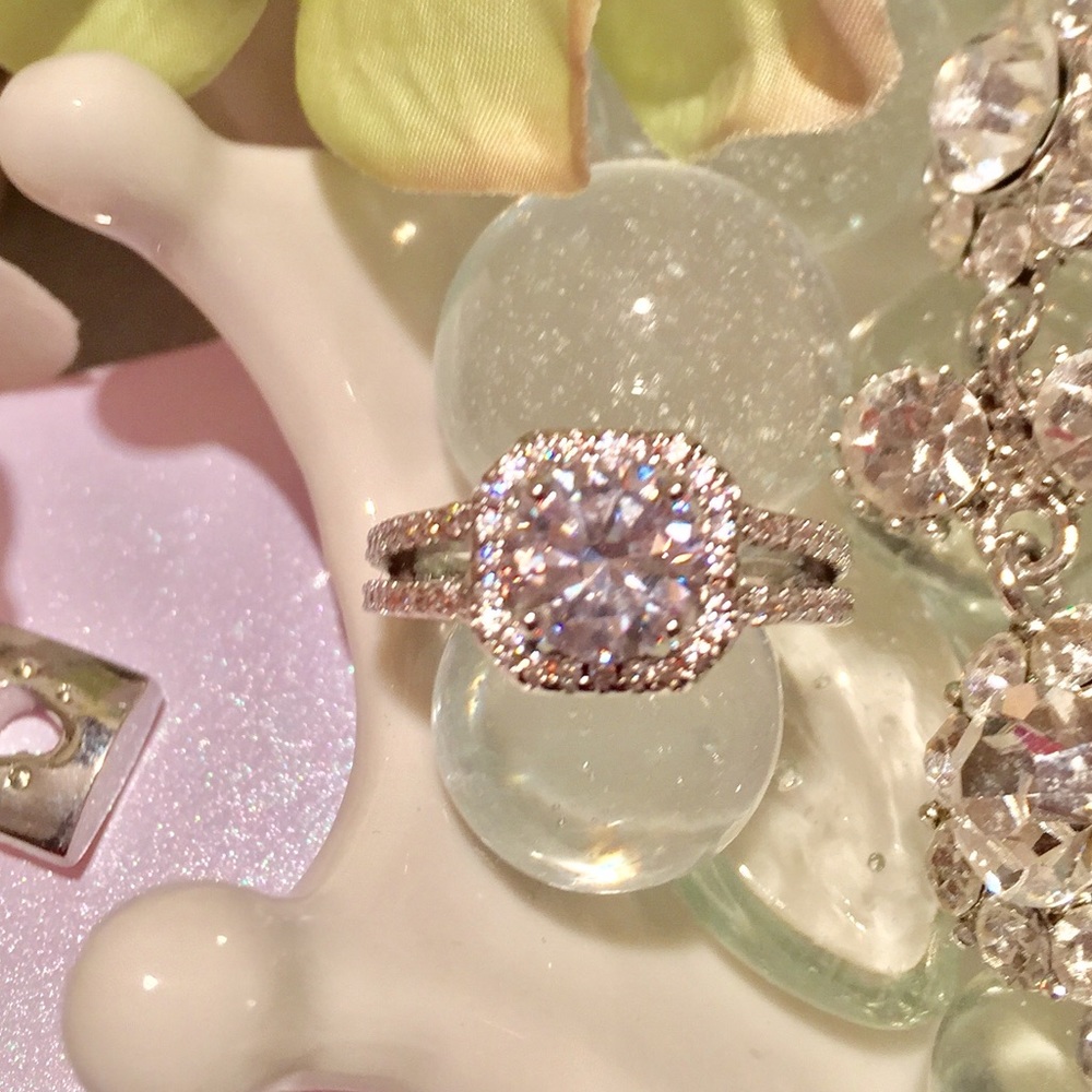 Halo fashion ring!